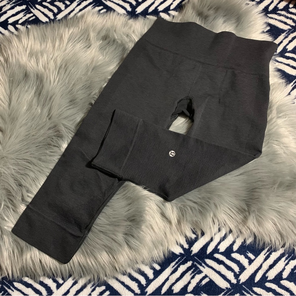 Lululemon crop leggings Size 4
